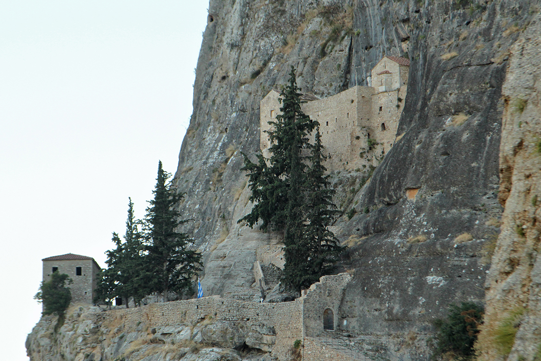 Κάστρο Πολυφέγγους-Ιερά Μονή Κοιμήσεως της Θεοτόκου